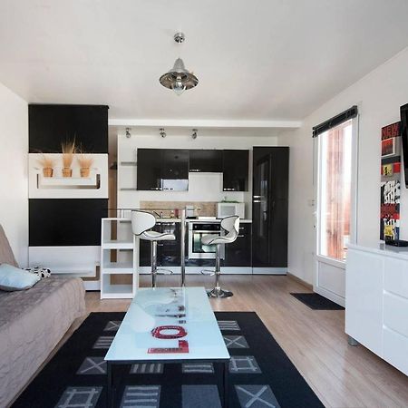 Maison *** Avec Cour 3Km Plage Et La Rochelle Saint-Vivien  Εξωτερικό φωτογραφία