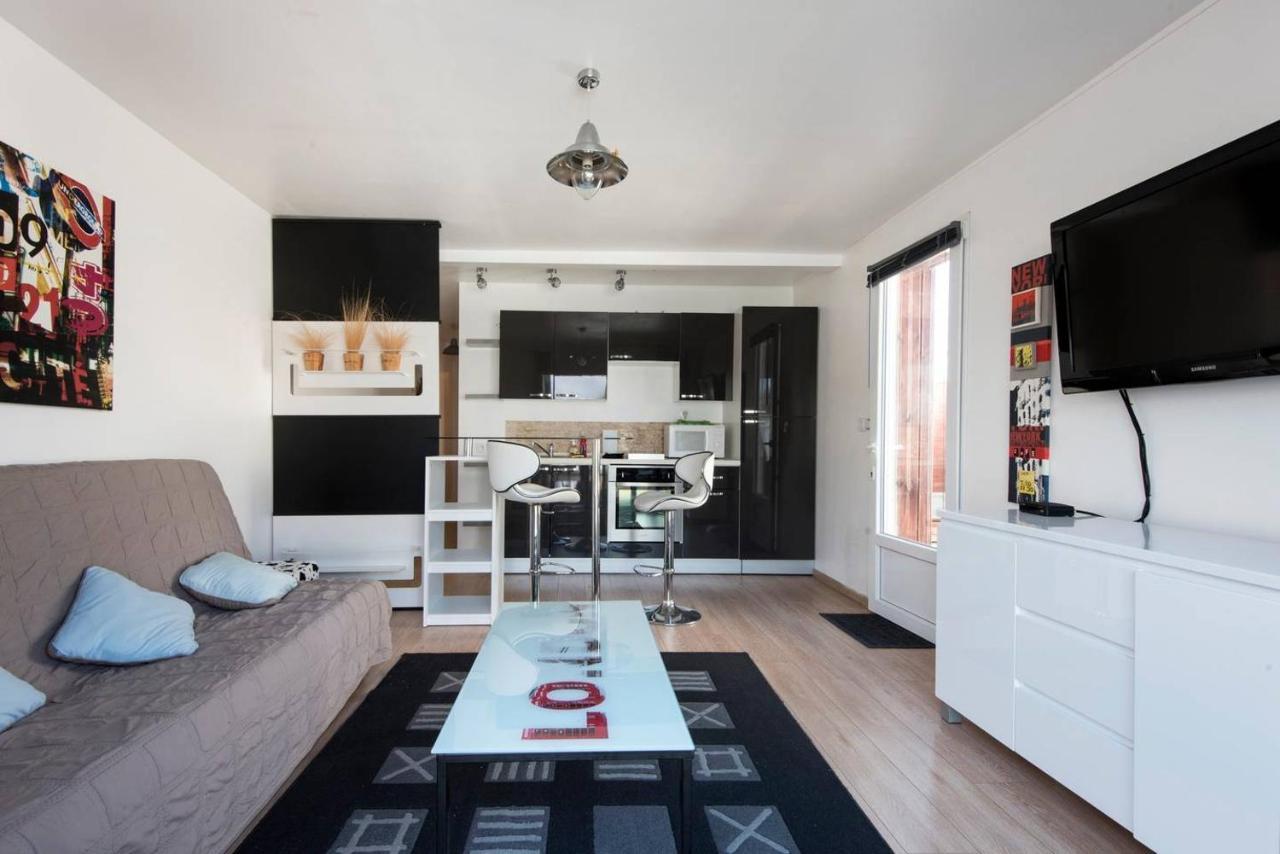 Maison *** Avec Cour 3Km Plage Et La Rochelle Saint-Vivien  Εξωτερικό φωτογραφία