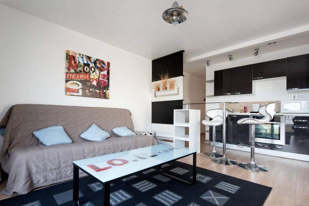 Maison *** Avec Cour 3Km Plage Et La Rochelle Saint-Vivien  Εξωτερικό φωτογραφία